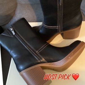 New! Black boots Macys 7.5 women